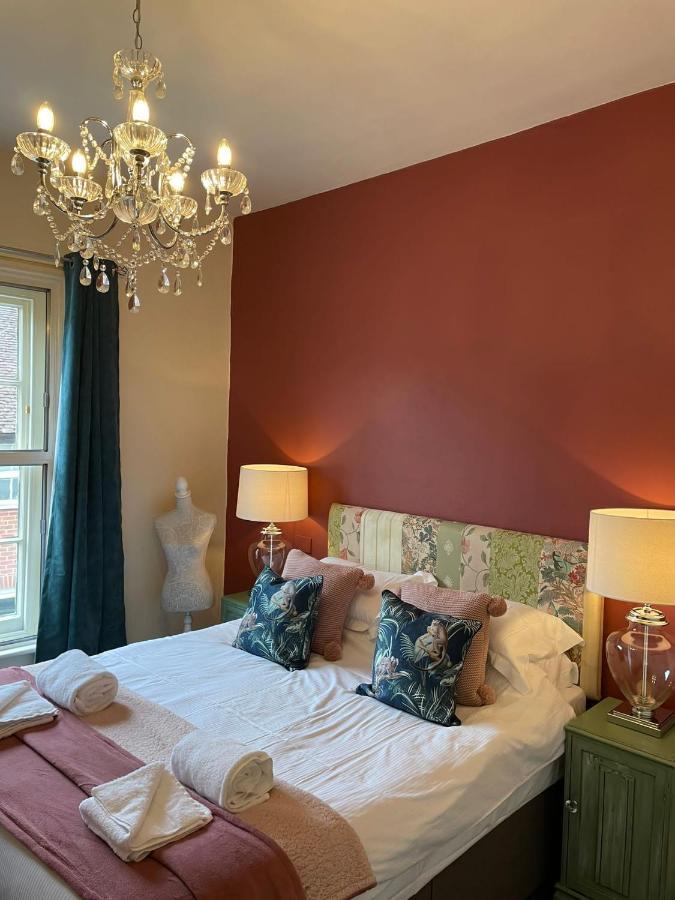 Hotel The White Hart Whitchurch  Zewnętrze zdjęcie